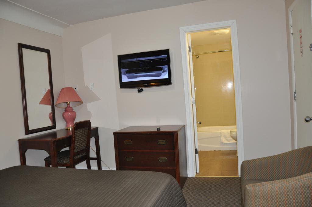 Royal Inn Burlington Rum bild